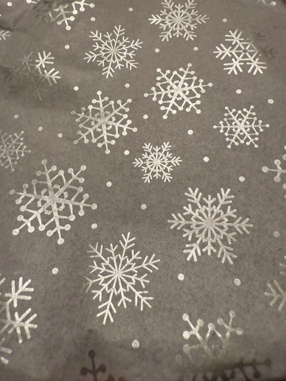 Luxury 20x30in Silver Metallic Snowflake Bulk Tissue Paper 240 Pieces, Xmas, NWT